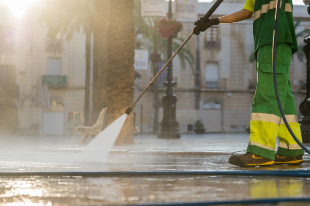 Best Restaurant Pressure Washing  in Westgate, FL